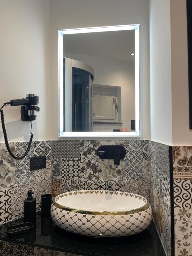 Casa Vacanze Donna Pina Palermo Bagian luar foto